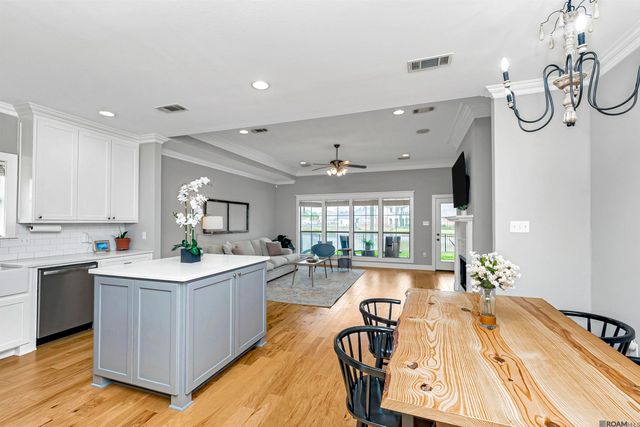 17694 Martin Lake Dr, Baton Rouge, LA 70816