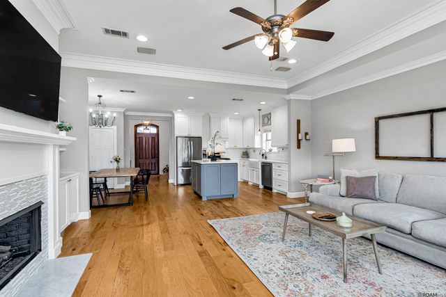 17694 Martin Lake Dr, Baton Rouge, LA 70816