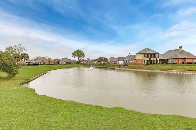 17694 Martin Lake Dr, Baton Rouge, LA 70816