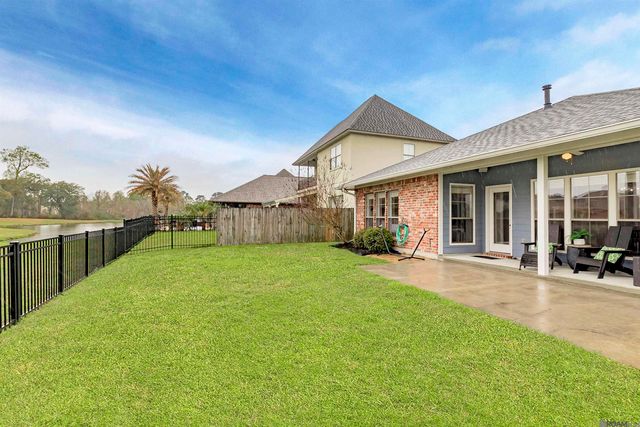 17694 Martin Lake Dr, Baton Rouge, LA 70816