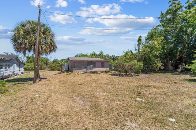 4250 29th Ave, Vero Beach, FL 32967