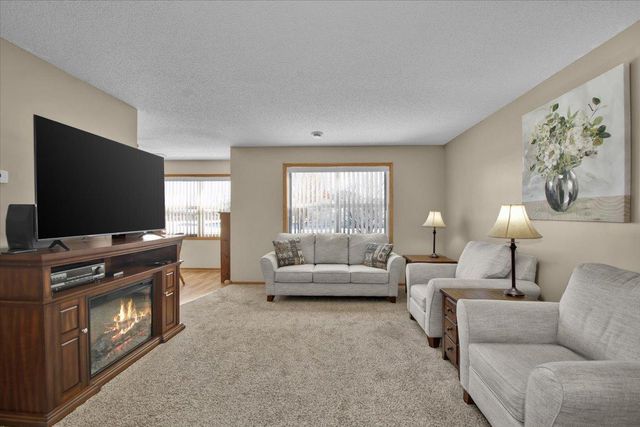 6386 64th Way NE, Albertville, MN 55301