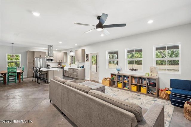 645 HARRISON Street, Jacksonville, FL 32220