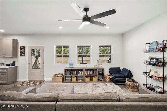 645 HARRISON Street, Jacksonville, FL 32220