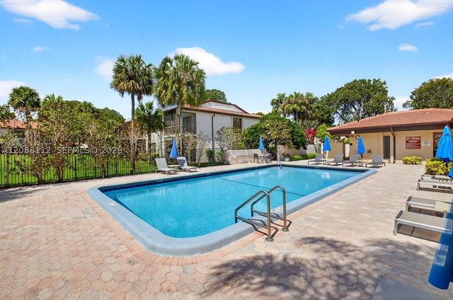 21785 Cypress Dr 46H, Boca Raton, FL 33433
