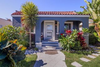 5907 S Van Ness Avenue, Los Angeles, CA 90047
