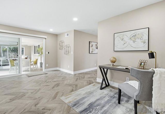 6425 Bounty Ct, San Diego, CA 92120