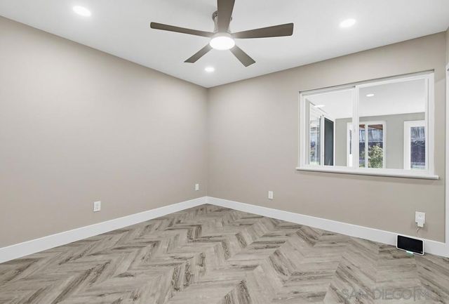 6425 Bounty Ct, San Diego, CA 92120