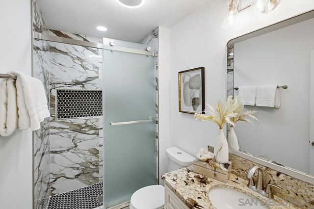 6425 Bounty Ct, San Diego, CA 92120