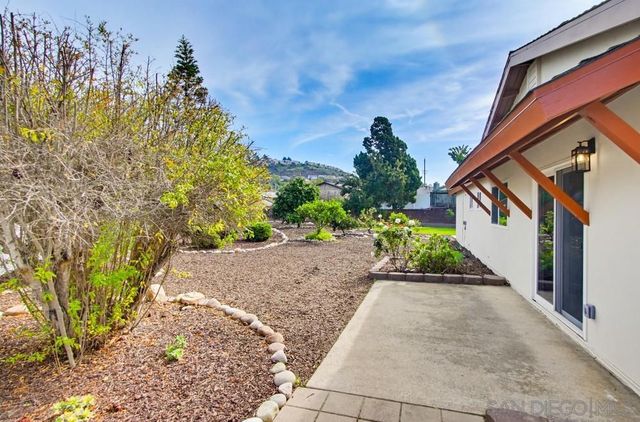 6425 Bounty Ct, San Diego, CA 92120