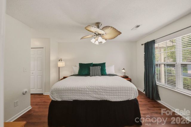 12446 Hennigan Place Lane, Charlotte, NC 28214