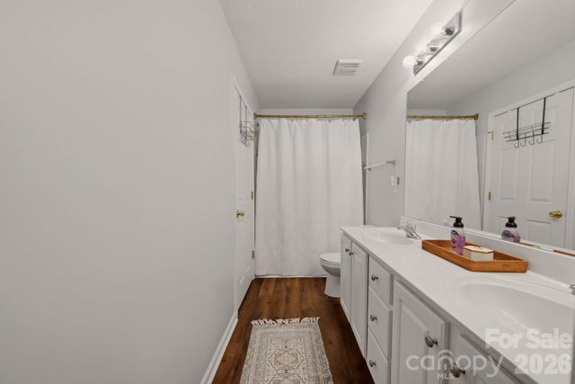 12446 Hennigan Place Lane, Charlotte, NC 28214
