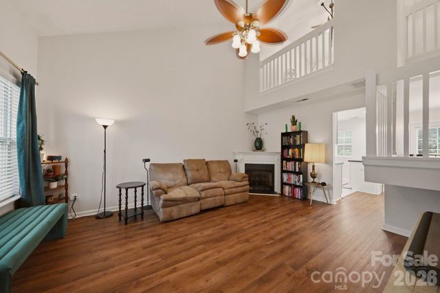 12446 Hennigan Place Lane, Charlotte, NC 28214