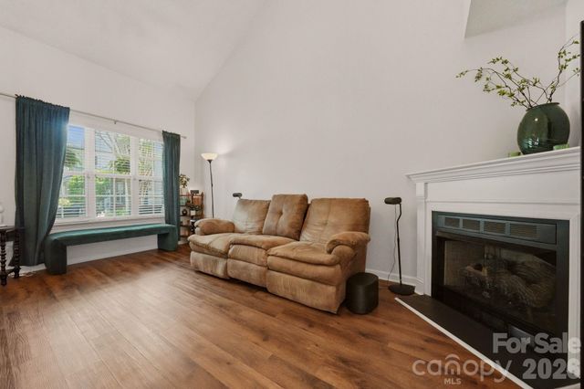 12446 Hennigan Place Lane, Charlotte, NC 28214