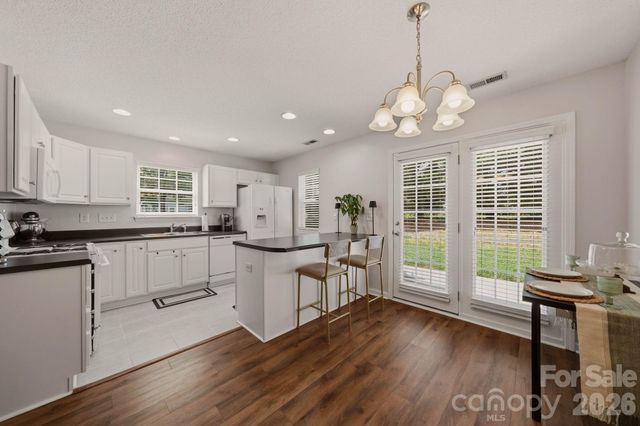 12446 Hennigan Place Lane, Charlotte, NC 28214