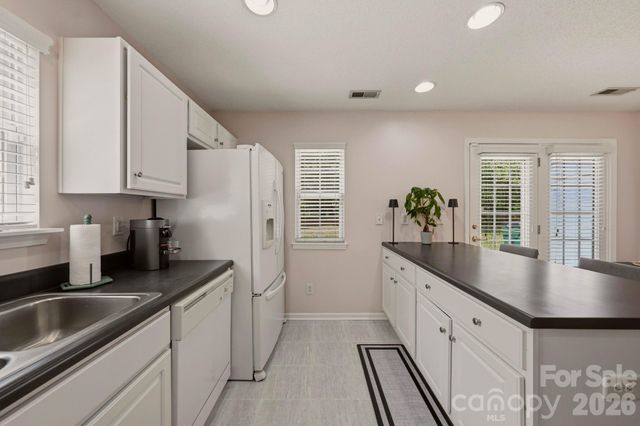 12446 Hennigan Place Lane, Charlotte, NC 28214