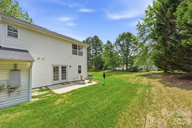 12446 Hennigan Place Lane, Charlotte, NC 28214