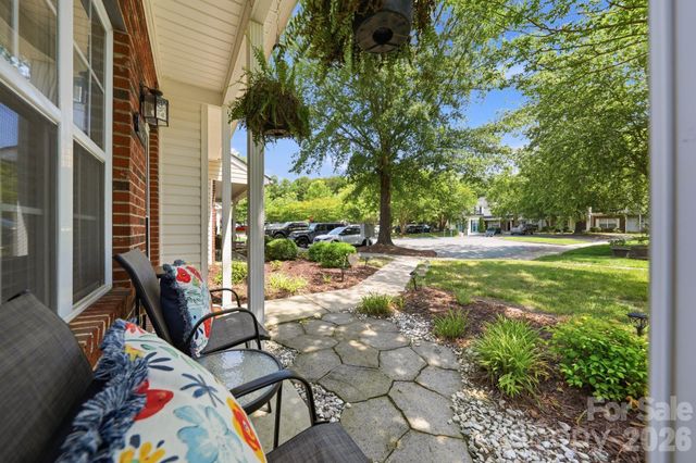 12446 Hennigan Place Lane, Charlotte, NC 28214