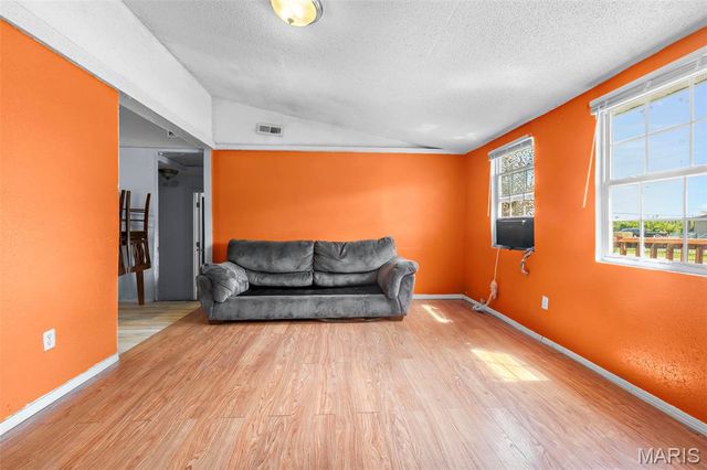 1107 N 72nd Street, East St Louis, IL 62203