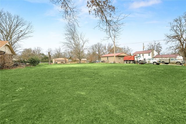 11680 Amy Avenue, Rogers, AR 72756