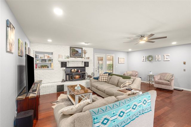 11680 Amy Avenue, Rogers, AR 72756