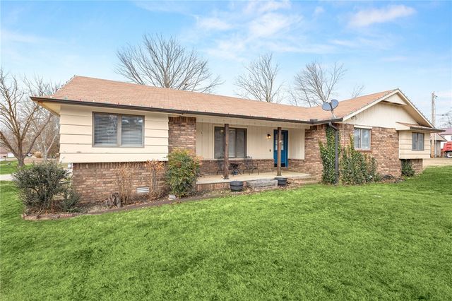 11680 Amy Avenue, Rogers, AR 72756