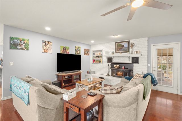 11680 Amy Avenue, Rogers, AR 72756