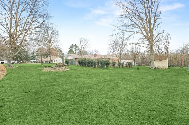 11680 Amy Avenue, Rogers, AR 72756