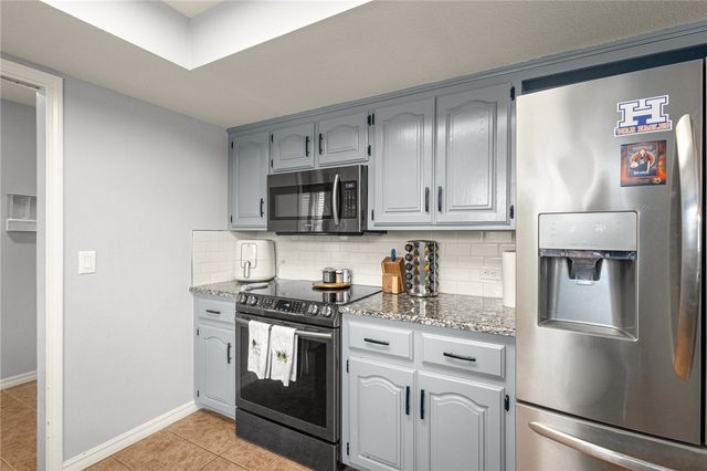 11680 Amy Avenue, Rogers, AR 72756