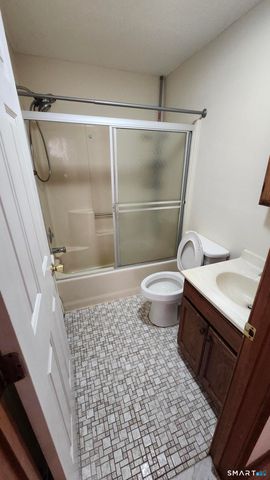 70 Andrews Street 3, Meriden, CT 06451