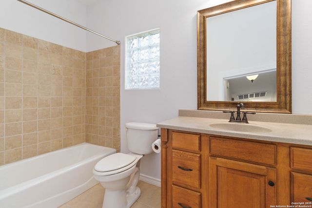 208 Firestone, Meadowlakes, TX 78654