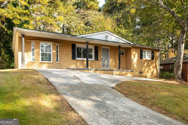 2833 CARDO Drive NW, Atlanta, GA 30318