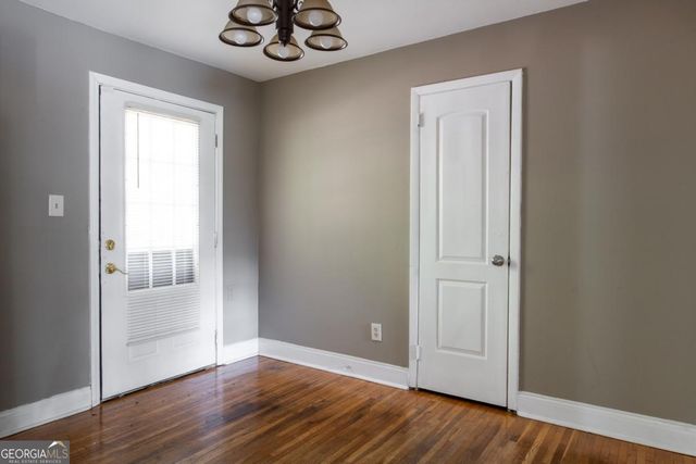 2833 CARDO Drive NW, Atlanta, GA 30318