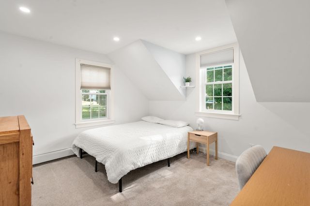3 Broads Ave, Natick, MA 01760