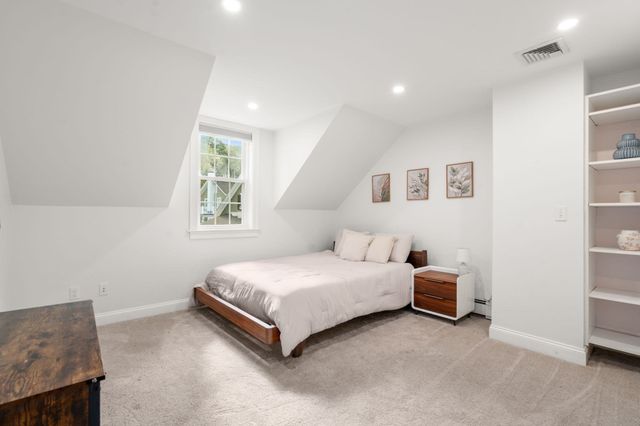 3 Broads Ave, Natick, MA 01760