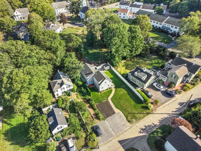 3 Broads Ave, Natick, MA 01760