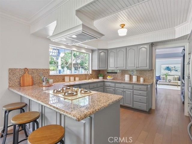 23301 Blythe Street, West Hills (los Angeles), CA 91304