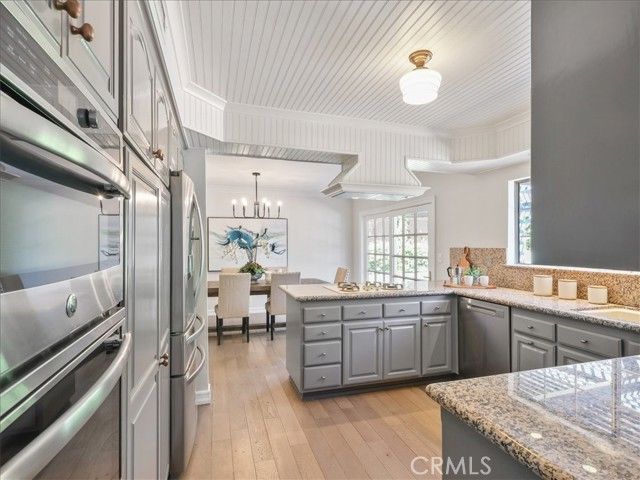 23301 Blythe Street, West Hills (los Angeles), CA 91304