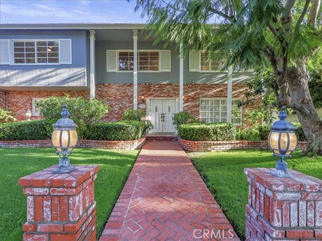 23301 Blythe Street, West Hills (los Angeles), CA 91304