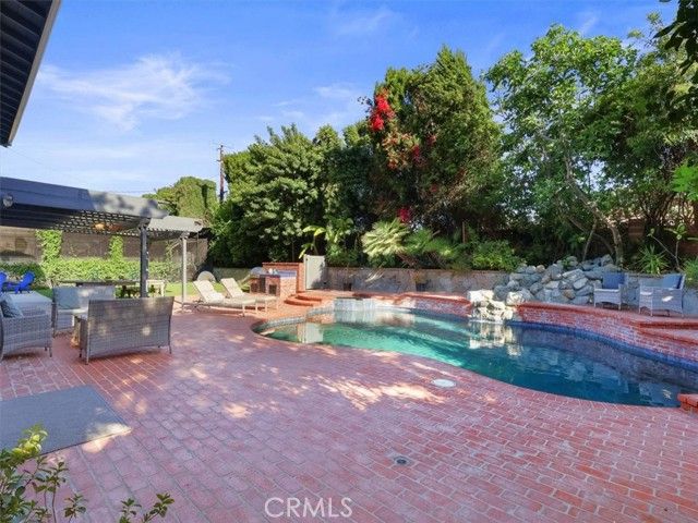 23301 Blythe Street, West Hills (los Angeles), CA 91304