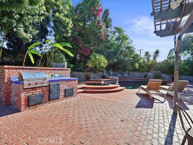 23301 Blythe Street, West Hills (los Angeles), CA 91304