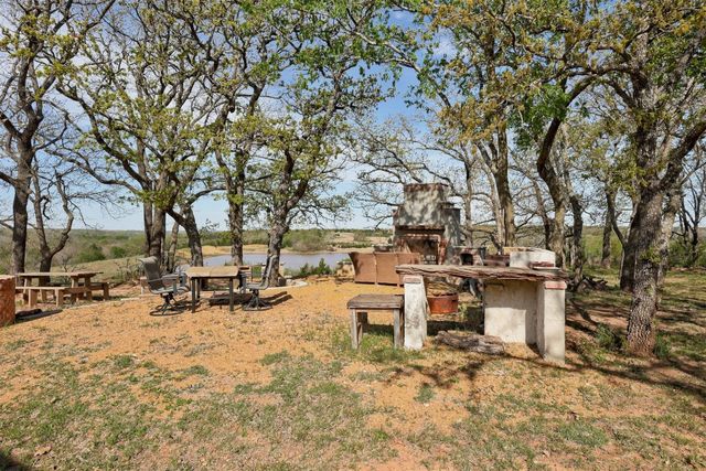 2800 Cherokee Lane, Meridian, OK 73058