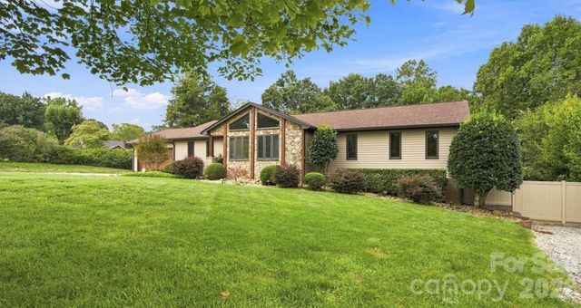 3867 Angie Drive, Denver, NC 28037