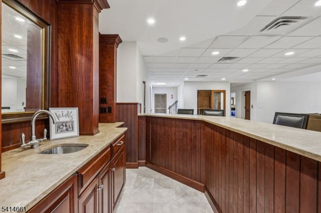 910 Highland Ave, Westfield Town, NJ 07090