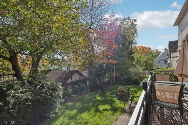 910 Highland Ave, Westfield Town, NJ 07090