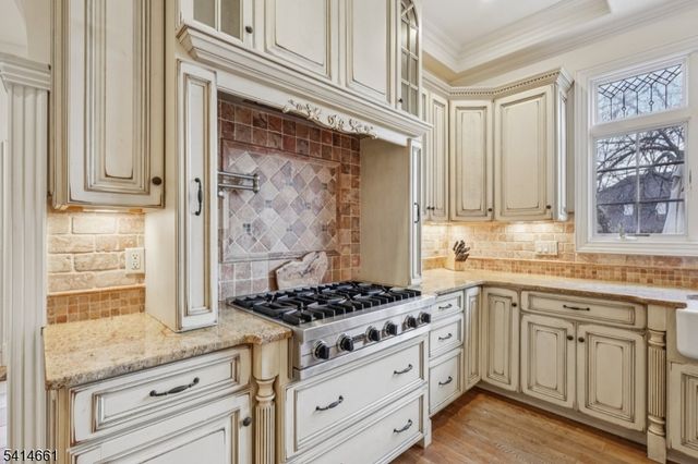 910 Highland Ave, Westfield Town, NJ 07090