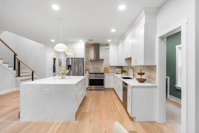 307 Magnolia Road, Charleston, SC 29407