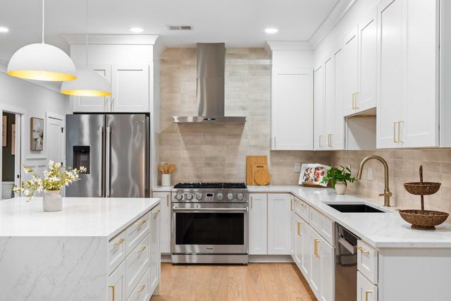 307 Magnolia Road, Charleston, SC 29407