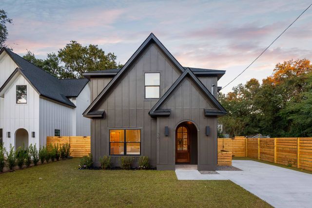307 Magnolia Road, Charleston, SC 29407