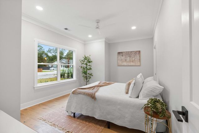 307 Magnolia Road, Charleston, SC 29407